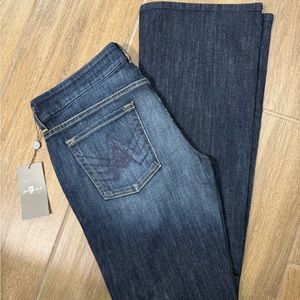 7 for all mankind NWT “A” pocket flare dark wash size 29